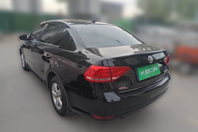 Used Volkswagen Lavida 2015 1.6L Manual Fashion Edition Rear Left 45 Deg