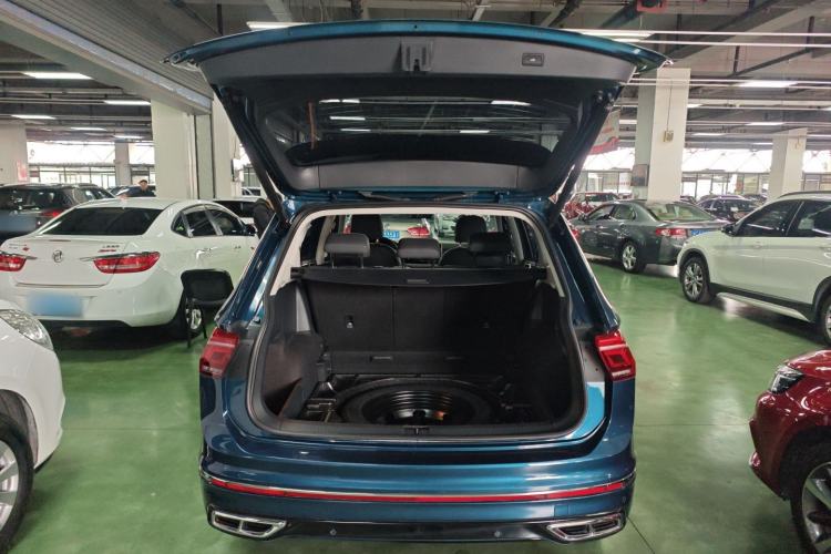 Used Volkswagen Tiguan L 2022 330TSI Automatic Two-Wheel Drive R-Line Enhanced Edition