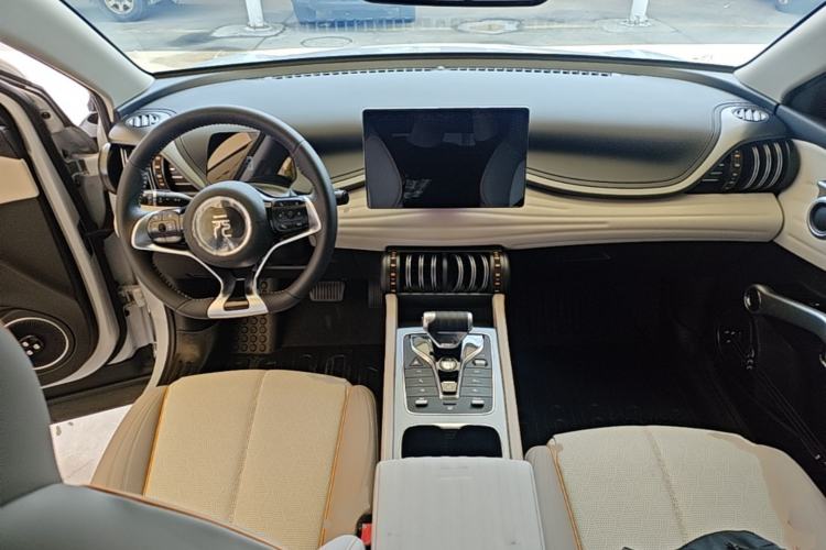 Used BYD Yuan PLUS 2023 Champion Edition 510KM Superior Model Center Console