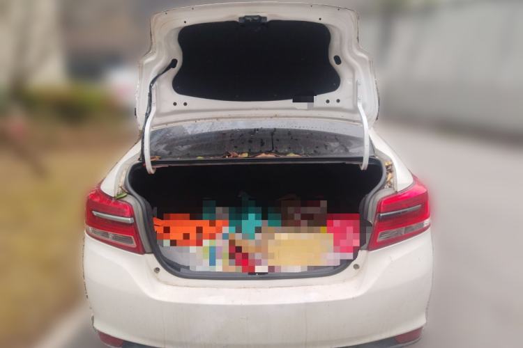 Used Toyota YARiS L Zhi Xiang 2017 1.3E CVT Charming Edition Trunk