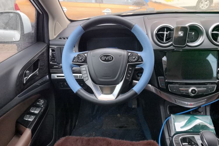Used BYD Tang New Energy 2015 2.0T Four-Wheel-Drive Flagship Model Steering Wheel