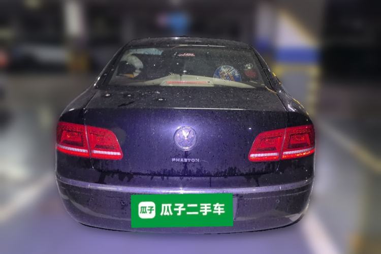 Used Volkswagen Phaeton 2011 3.6L V6 5-Seater Extended Business Edition Rear