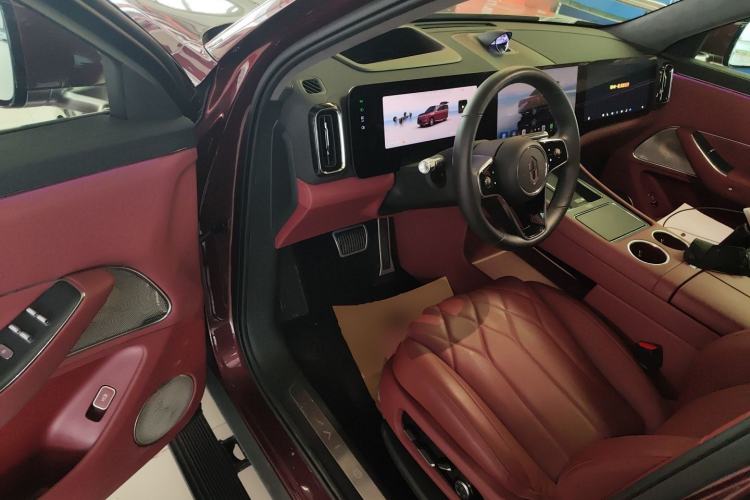 Used Hima AITO M8 2025 Extended-Range Ultra Version 53.4 kWh 5-Seater Edition