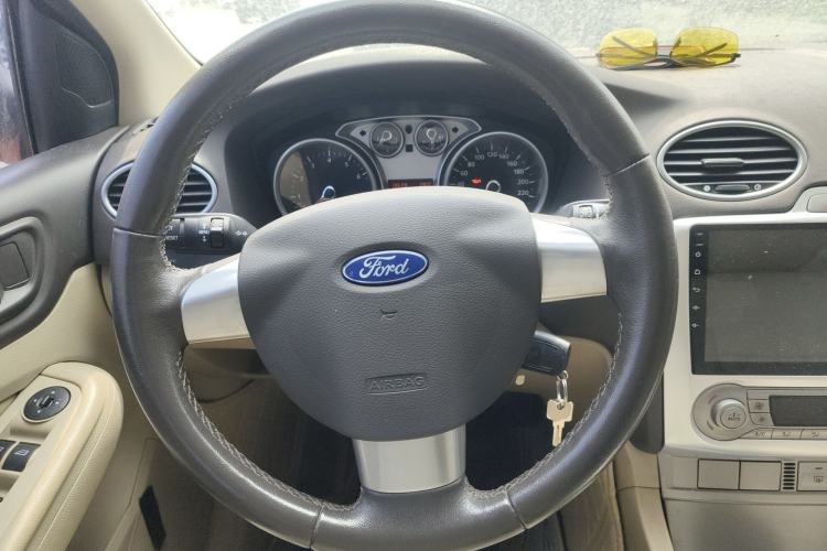 Used Ford Focus 2013 Hatchback Classic 1.8L Manual Fashion Edition Steering Wheel