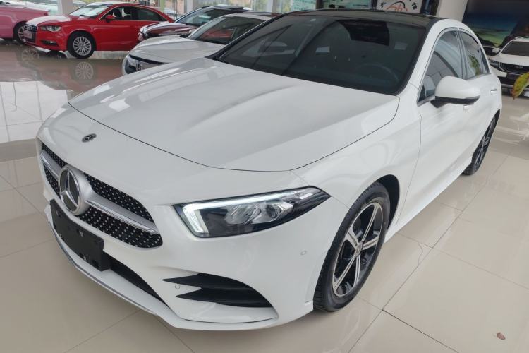 Used Mercedes-Benz A-Class 2022 Revised Version A 200 L Sport Sedan Fashionable Style