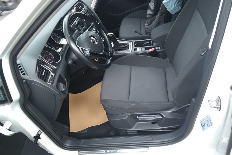 Used Volkswagen Golf 2019 200TSI DSG Comfort & Ambition Edition China VI Standard
