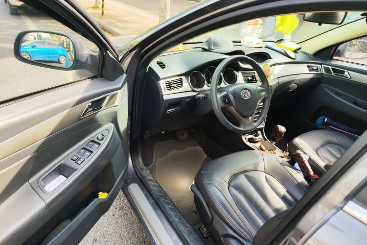 Used Dongfeng Aeolus H30 2012 1.6L Automatic Prestige Model
