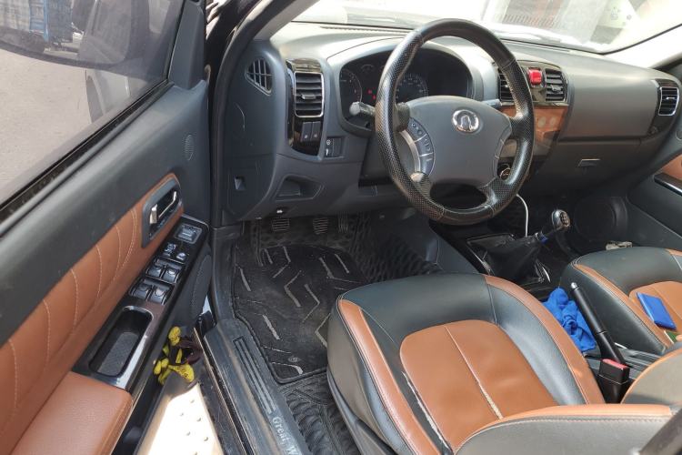 Used Great Wall Wingle 5 2013 2.8T European Version Two-Wheel Drive Elite Version Big Double-Cab GW2.8TC
