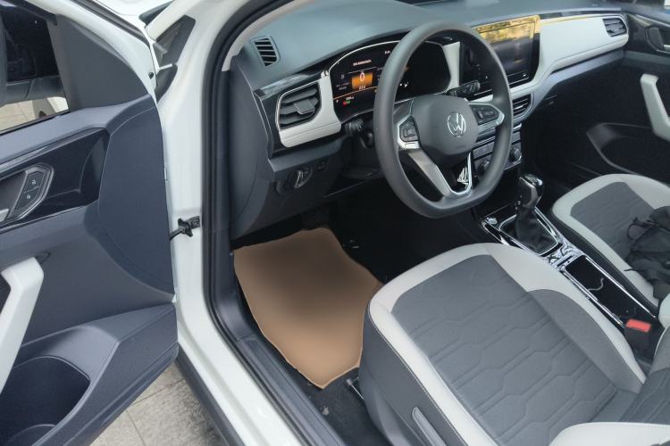 Used Volkswagen Tharu 2025 New Sharp 1.5L Ambitious Edition Driver Seat