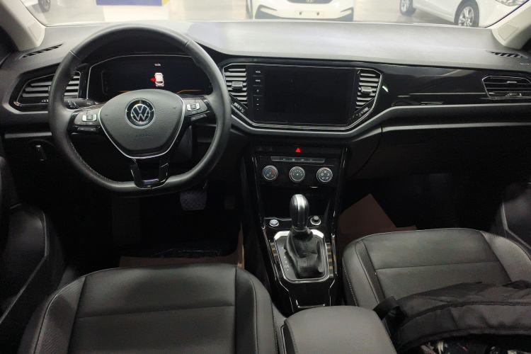 Used Volkswagen T-ROC 2021 280TSI DSG Two-Wheel Drive Comfort Connect Edition Center Console