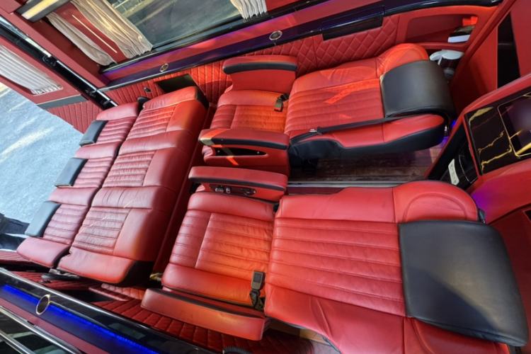 Used Ford Transit Custom 2016 2.2T Long-Wheelbase 6-Seater High-Roof Multi-Purpose Vehicle
