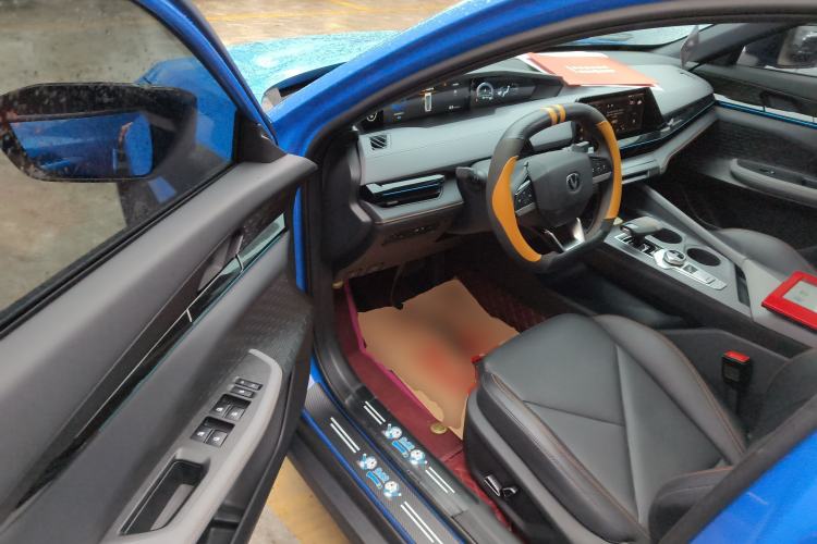 Used CHANGAN UNI-V 2022 1.5T Prestige Version
