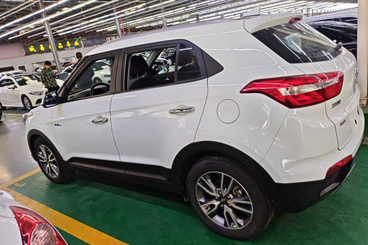 Used Hyundai ix25 2016 1.6T Dual-Clutch Two-Wheel Drive Smart GLS Model
