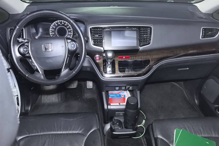 Used Honda Odyssey 2015 Updated Version 2.4L Smart Edition Center Console