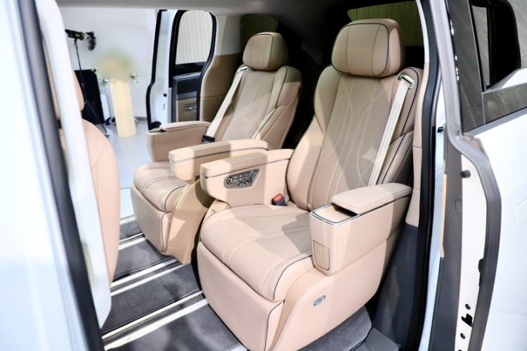 Used XPeng X9 2025 740 Ultra-Long Range Max