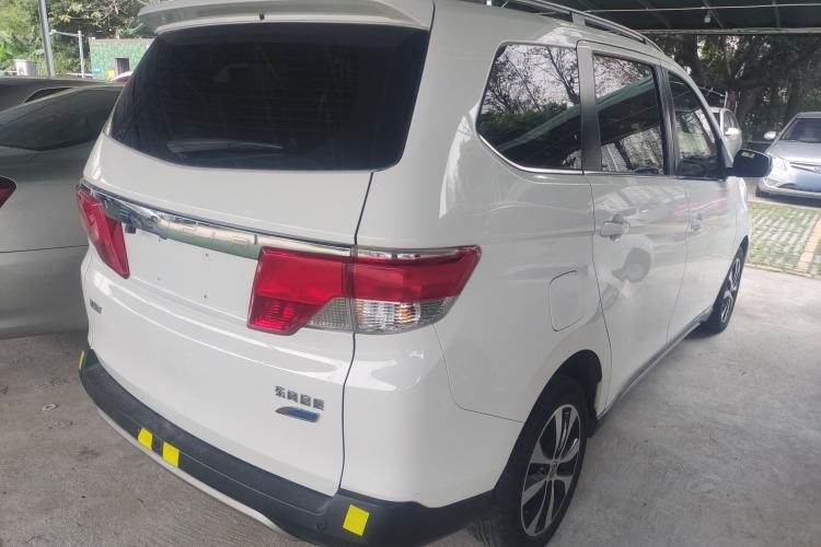 Used Venucia M50V 2017 1.6L XL CVT Luxury Edition