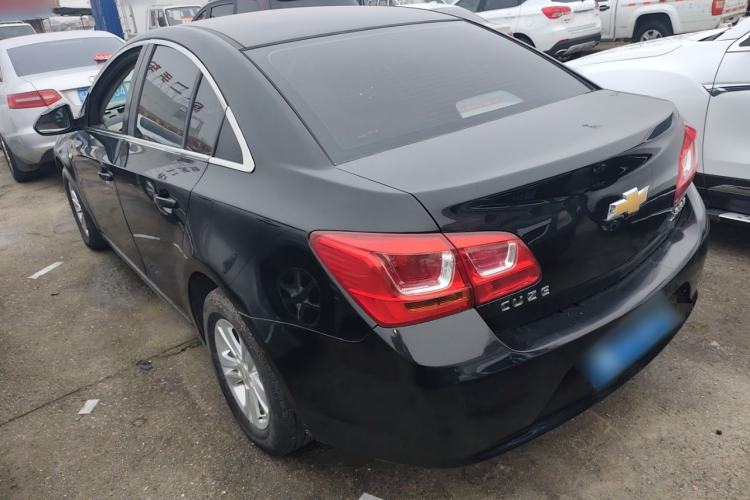 Used Chevrolet Cruze 2015 1.5L Classic SL MT
