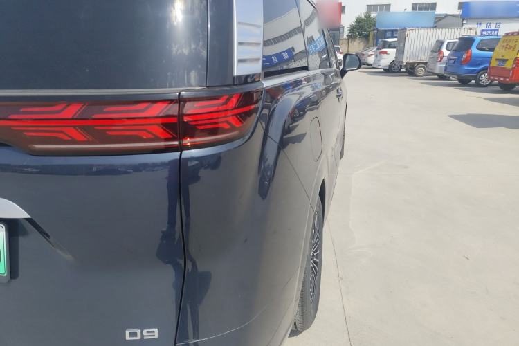 Used Denza D9 2022 DM-i 970 Four-Wheel Drive Flagship Model