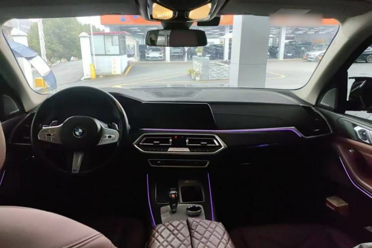 Used BMW X5 2022 Restyled xDrive 30Li Luxury Version M Sport Package
