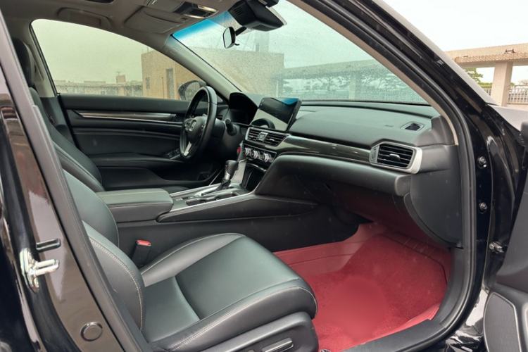 Used Honda Accord 2022 260TURBO Phantom Night · Prestige Edition Interior 3