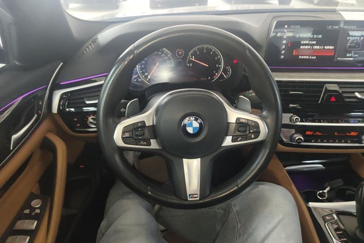 Used BMW 5 Series 2018 Restyled 530Li Leading Edition M Sport Package
