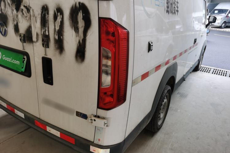 Used Foton Intelligent Blue Elf E7 2023 Pure Electric Van Flat Roof 2 Seats EVE Energy 41.86 kWh
