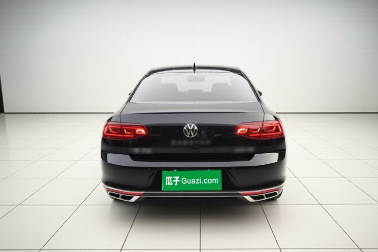 Used Volkswagen Magotan 2025 Zhongxiang Version 330TSI DSG Luxury Edition Rear