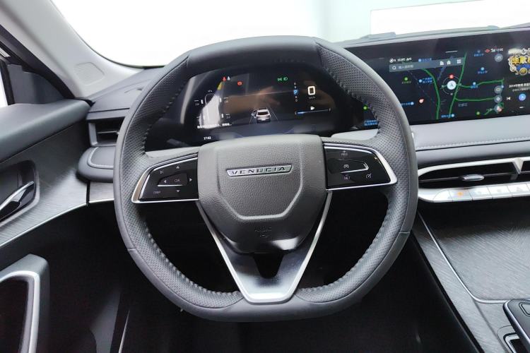 Used Venucia V 2023 260T Top-Tier Pro Edition
