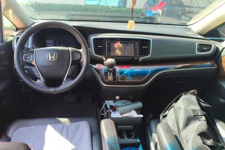 Used Honda Odyssey 2015 Revised Version 2.4L Supreme Edition
