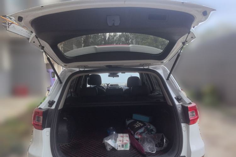 Used CHANGAN CS75 2017 Shangkui Edition 1.5T Automatic Fengyue Model Trunk