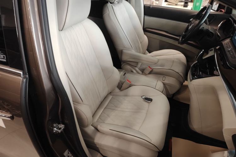 Used Buick GL8 2022 Land Business Class 652T Luxury Model
