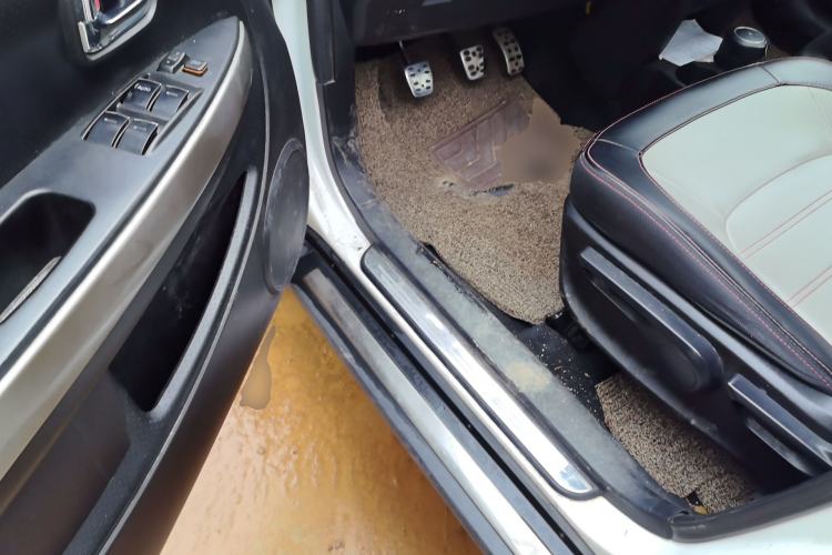 Used Great Wall M4 2014 1.5L Manual Luxury Model Driver Seat