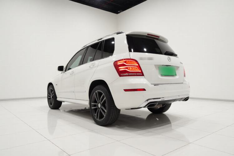 Used Mercedes-Benz GLK-Class 2013 GLK 300 4MATIC Dynamic Sunroof Model Exterior 3