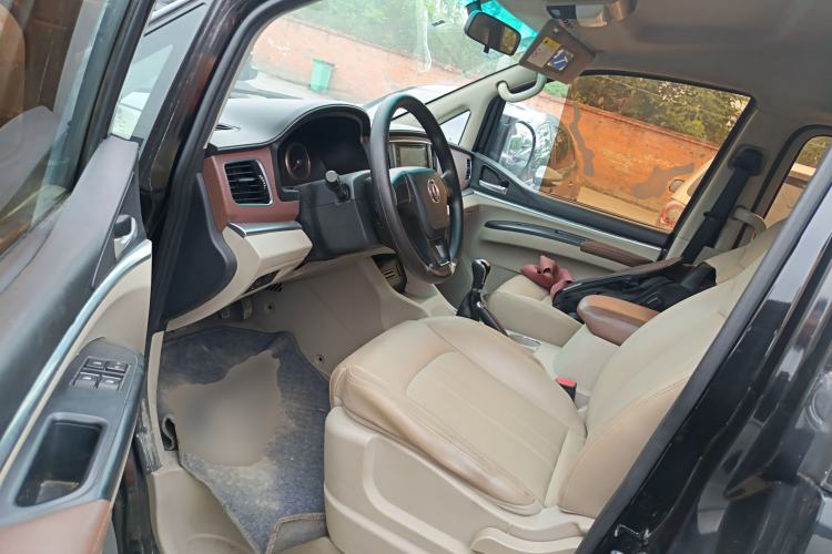 Used FORTHING Lingzhi 2018 M5L 1.6L 7-Seater Luxury Model Driver Seat