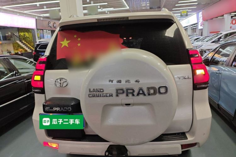 Used Toyota Prado 2017 2.7L Automatic 2700 Gasoline 4x4 7-Seater – Middle East Version Rear