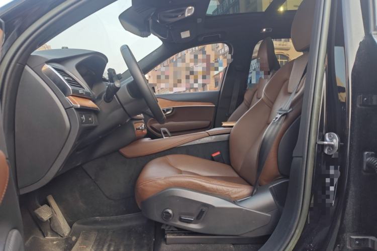 Used Volvo XC90 2022 B5 Smart Drive Luxury Edition 5 Seats