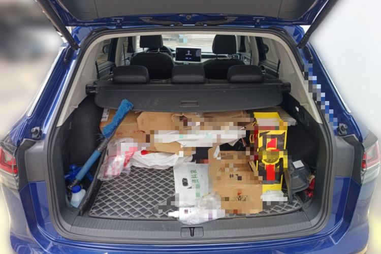 Used Volkswagen Tayron GTE Plug-in Hybrid 2023 280TSI Luxury Plus Advanced Edition Trunk