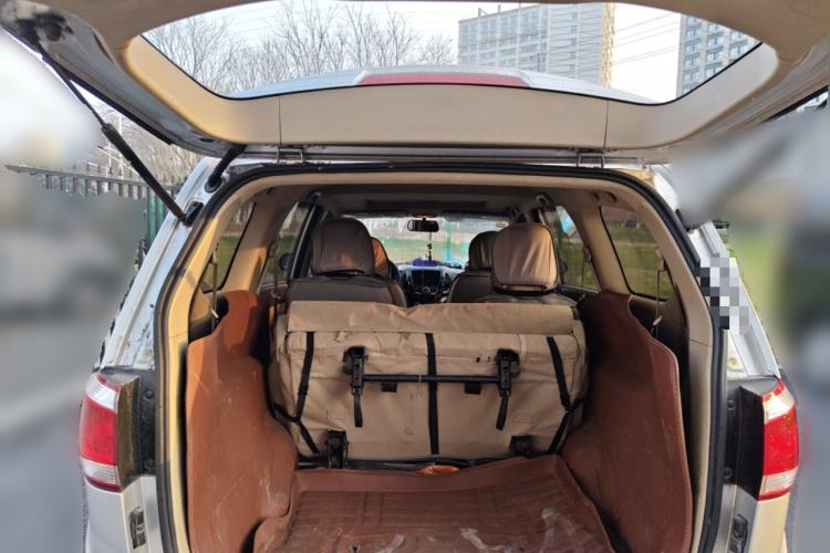 Used Baojun 730 2015 1.8L Manual Luxury Navigation ESP Version 7-seater
