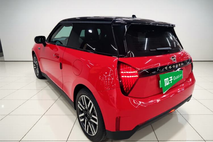 Used MINI Electric COOPER 2024 456km COOPER E Classic Edition Exterior 2