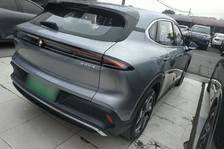 Used Baojun Yunhai 2024 60km Plug-in Hybrid Version
