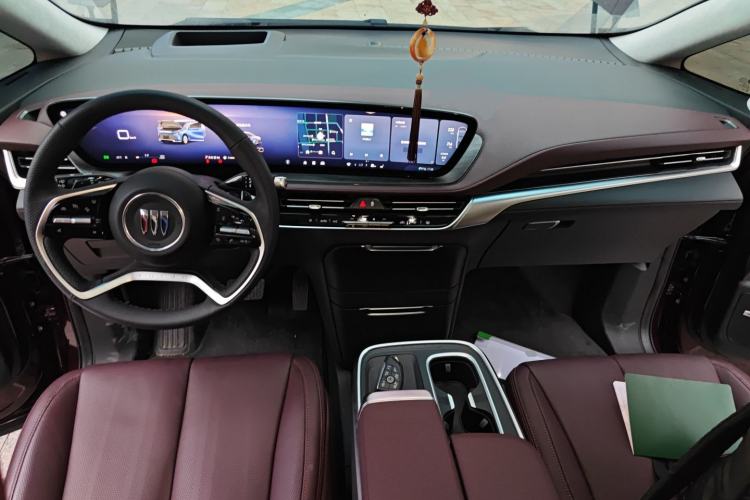 Used Buick Century 2023 2.0T Six-Seater Yinshi Edition
