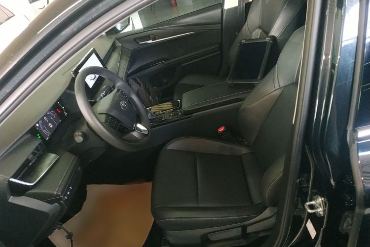 Used Toyota Camry 2024 Dual-Motor 2.0 HE Elite Edition Left Front Seat