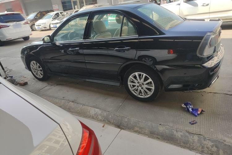 Used Soueast V3 Lingyue 2014 1.5L Manual Smart Edition
