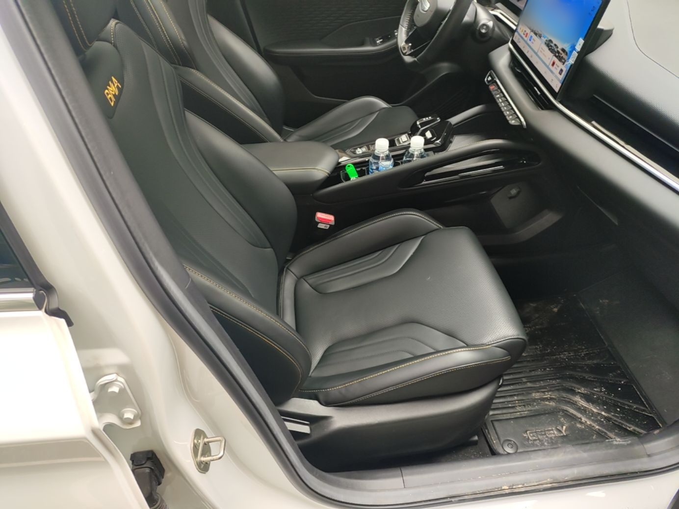 Geely Auto Coolray 2025 Bin Yue L 1.5T DCT Starlight Edition — снимка 19