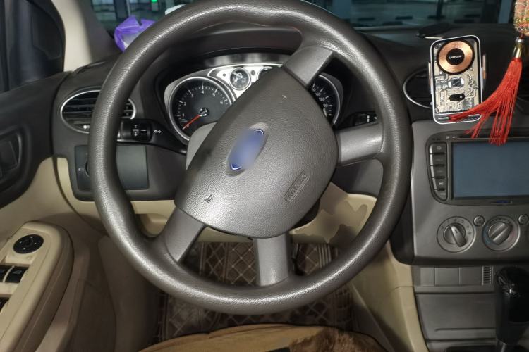 Used Ford Focus 2013 Sedan Classic 1.8L Automatic Base Model
