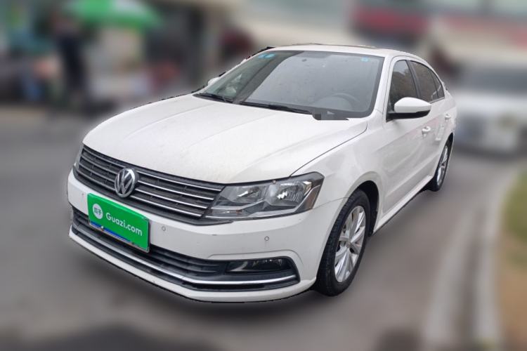 Used Volkswagen Lavida 2015 1.6L Manual Comfort Edition
