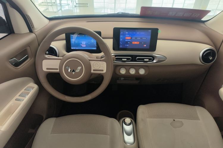 Used Wuling Hongguang MINIEV 2024 3rd Generation 215km Advanced Version Center Console