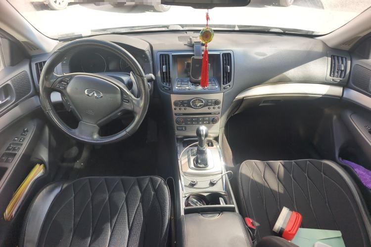 Used Infiniti G Series 2013 G25 Sedan Luxury Sport Edition Center Console