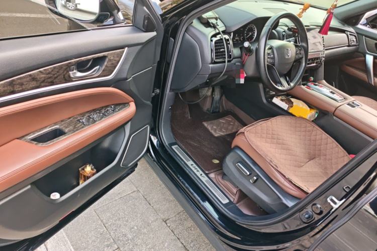 Used Honda UR-V 2020 370TURBO Two-Wheel Drive Luxury Edition
