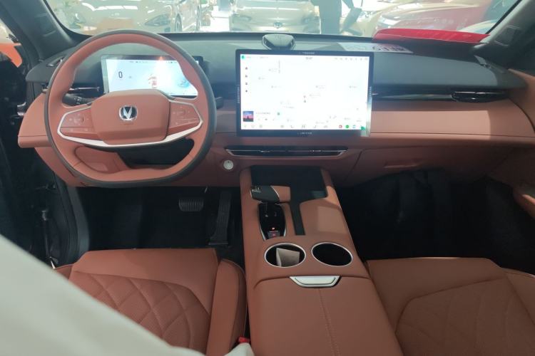 Used Changan UNI-Z New Energy 2024 Blue Whale Smart Electric iDD 125km Beyond Edition
